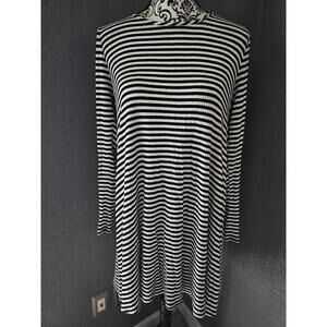 Woman's Xhilaraton Fit Flare Long Sleeve Striped Dress Size Large Black & White